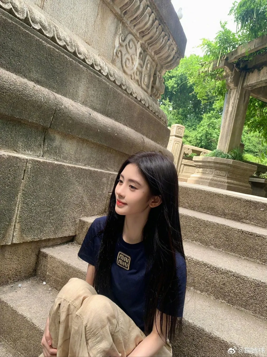 林间 · 指向白鸽